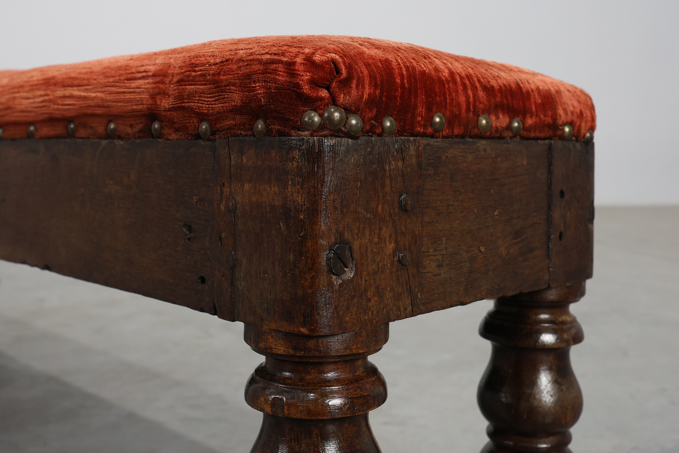 Large 18th‑Century Oak Bench with Velvet Upholstery, Francethumbnail